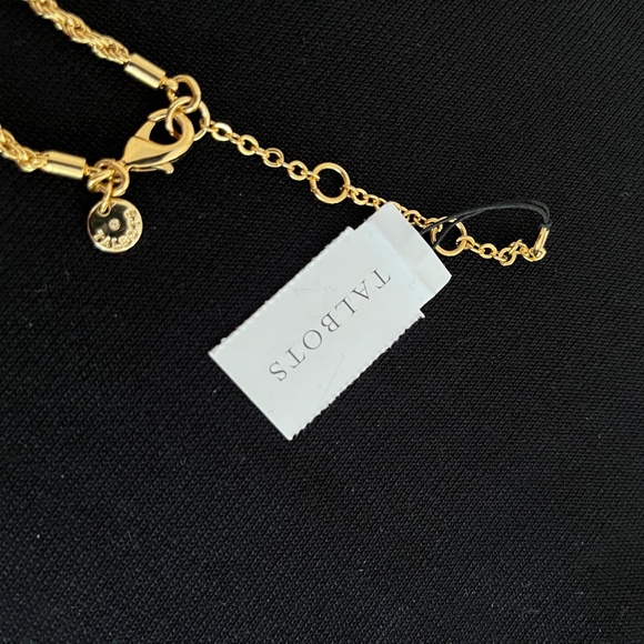 Burgundy Pendant with 30" Goldtone Chain - Picture 5 of 5